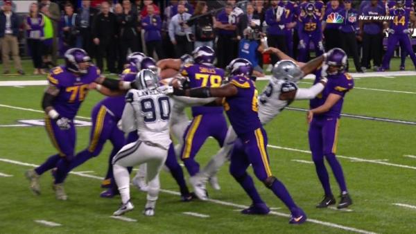 vikings-cowboys-missed-call.jpg